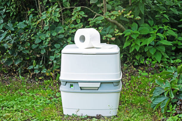 Best High-end porta potty rental  in Wewahitchka, FL
